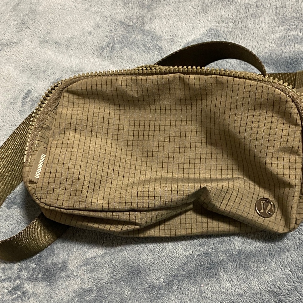 lululemon Belt Bag